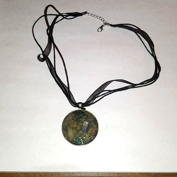 Doctor Who Tardis Necklace Handmade - Picture 1 of 3